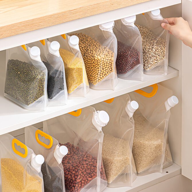 small to large sizes of food packaging bags