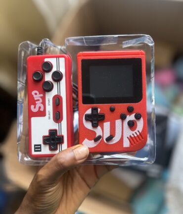 Retro Handheld Gaming Console With Gamepad