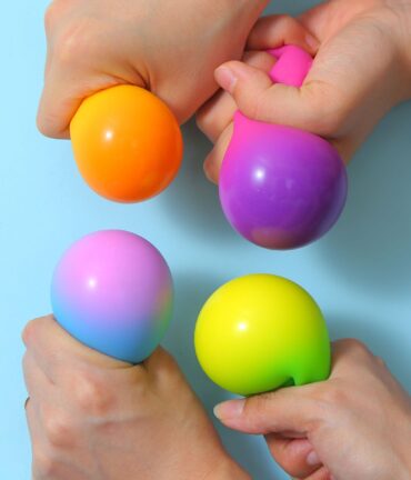 Colour Changing Squishy Ball
